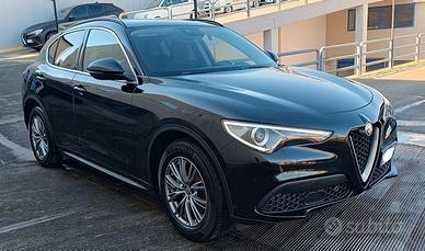 Alfa Romeo Stelvio 2.2 Turbodiesel 190 CV AT8 RWD 