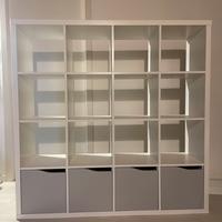 Libreria bianca Kallax Ikea