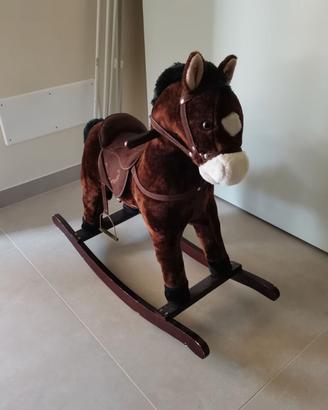 Cavallo a dondolo