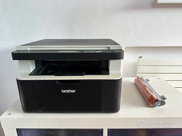 Stampante Laser Brother Wi-Fi (+ Toner nuovo)