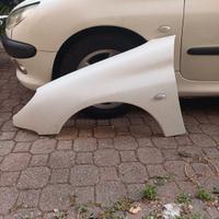 parafango sinistro Peugeot 206 bianco