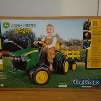 Trattore John deere.