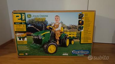 Trattore John deere.