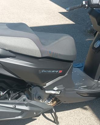 Sym Joyride 300 2026 Nuovo 950km
