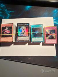 Lotto carte Yu-Gi-Oh! 300+ carte