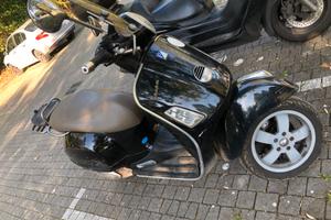 VESPA GTS 250
