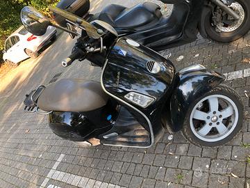 VESPA GTS 250