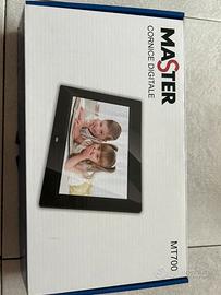 Cornice digitale MasterMT700