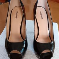 Scarpa decolletè elegante