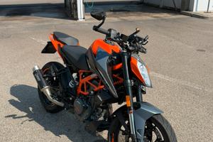 KTM 390 Duke