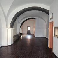 Bottega per uso commerciale