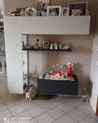 parete attrezzata più ingresso 