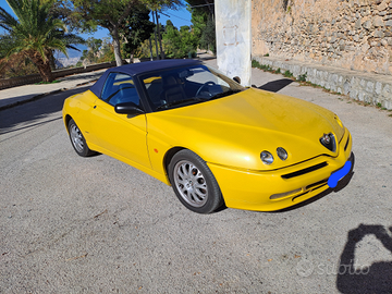 ALFA ROMEO Spider(916) 2001 giallo ZOE