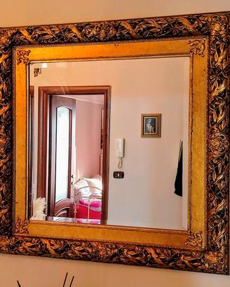 Specchio per ingresso splendido.