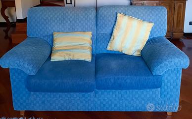 Divano in tessuto sfoderabile