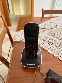 Panasonic KX-TG1611SJT Telefono cordless