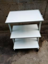 carrello portaoggetti 