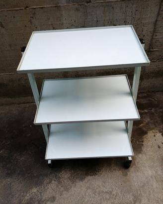 carrello portaoggetti 