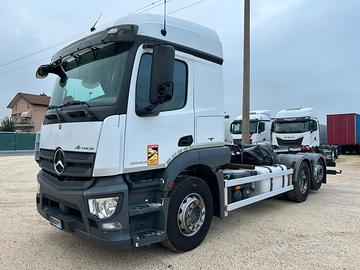 Mercedes Actros 2543 a Telaio