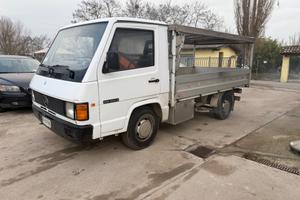 Mercedes Benz mb100 d