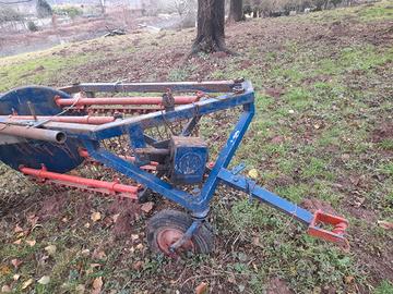 ranghinatore e spandiletame da montagna