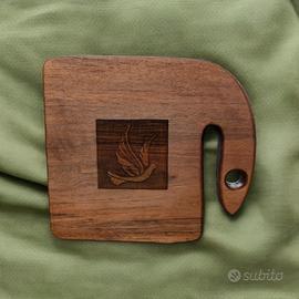 Tagliere in Noce Massello e intaglio 3D con Resina