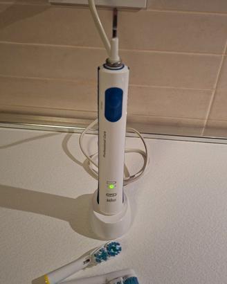 Spazzolino elettrico Oral-B PRO 600 CrossAction