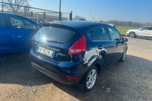 FORD FIESTA GPL titanium