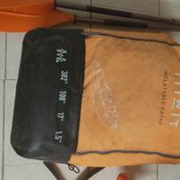 canoa e posti gonfiabile 