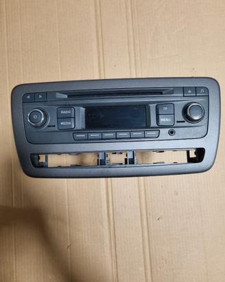 Radio  seat ibiza 6j