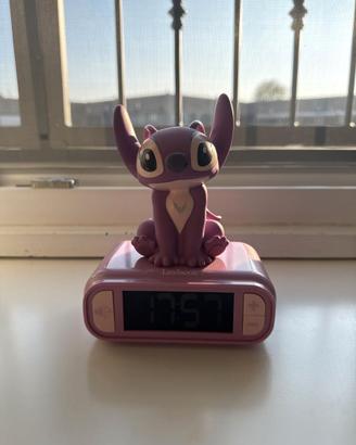 Disney Stitch, Sveglia notturna a luce d'Angel, su