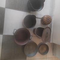pentole vintage in rame e ghisa, varie dimensioni 