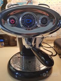 macchinetta caffè illy