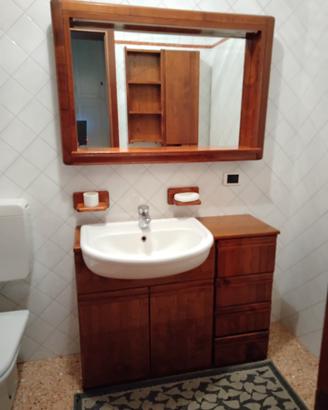 Bagno in legno