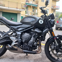 Triumph Trident 660 con 1 anno di garanzia