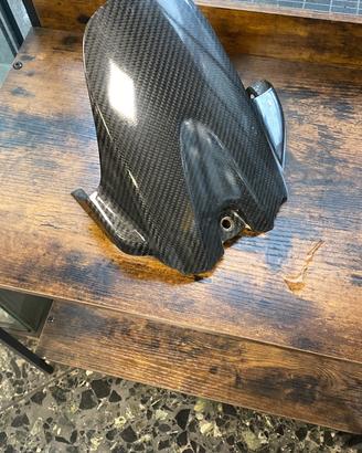 Parafango posteriore carbonio Gsxr 750