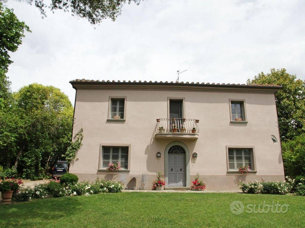 Rustico / Casale di 500 m² con 5 locali e box auto - Vista 3
