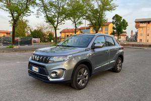 Suzuki Vitara 1.4 Hybrid Top