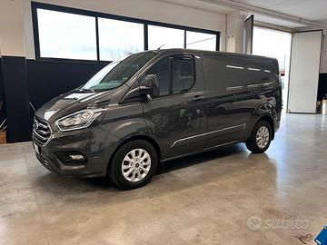 Ford Transit Custom Titanium iva esposta