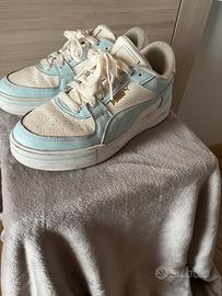 Scarpe Puma bianche e azzurre