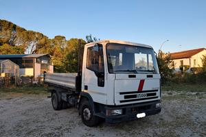 N.2 Iveco eurocargo 75 ribaltabile trilaterale