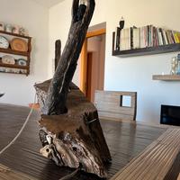 Lampada da tavolo fatta a mano in legno di teak