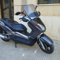 Yamaha Xmax 250 tutto messo a nuovo