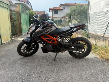 Ktm duke 125 2021