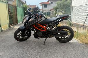 Ktm duke 125 2021