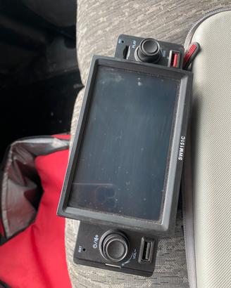 Autoradio con bluetooth e carplay