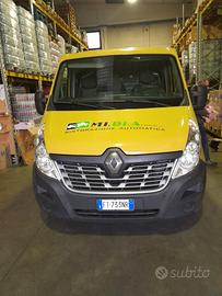 RENAULT MASTER con attrezzatura interna