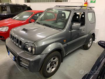 Suzuki Jimny 1.5 DDiS 4WD interni in pelle