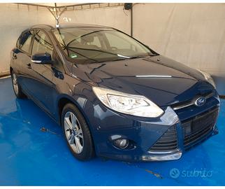 Ford Focus 1.0 EcoBoost Champions 100 cv