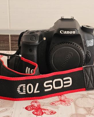 Canon EOS 70D + Obiettivo 17-200 + Flash  430EX II